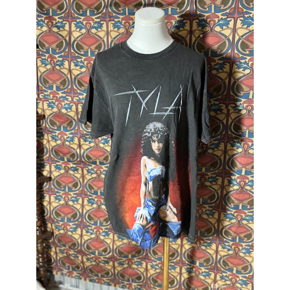 TYLA Graphic T Shirt Black Cotton Blend Short Sleeve S/M